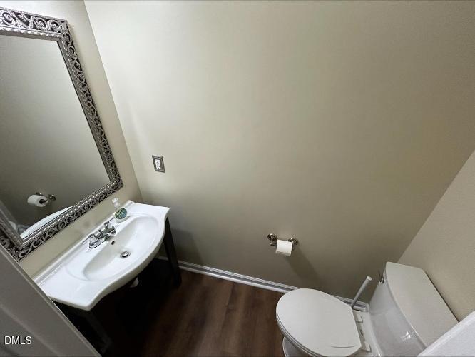 914 Savin Landing Property Photo 6