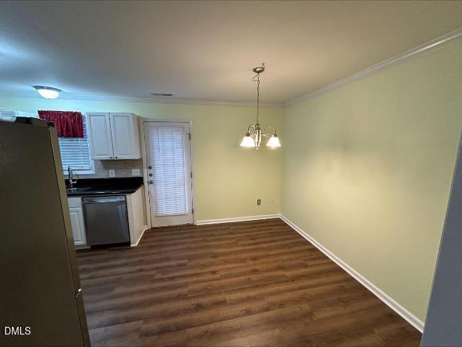 914 Savin Landing Property Photo 7