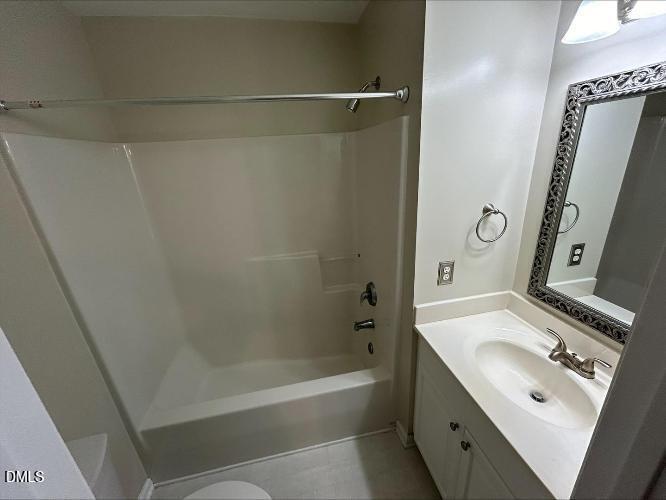 914 Savin Landing Property Photo 13