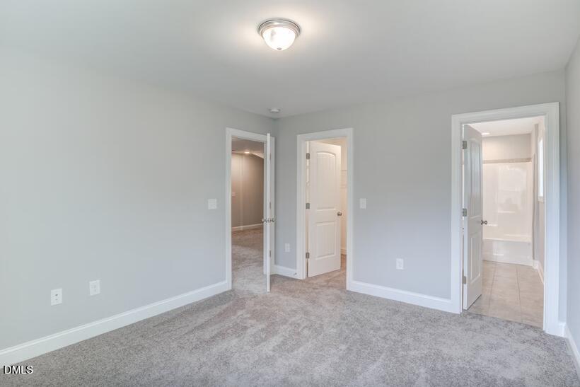 805 E Clydes Point Way Property Photo 16