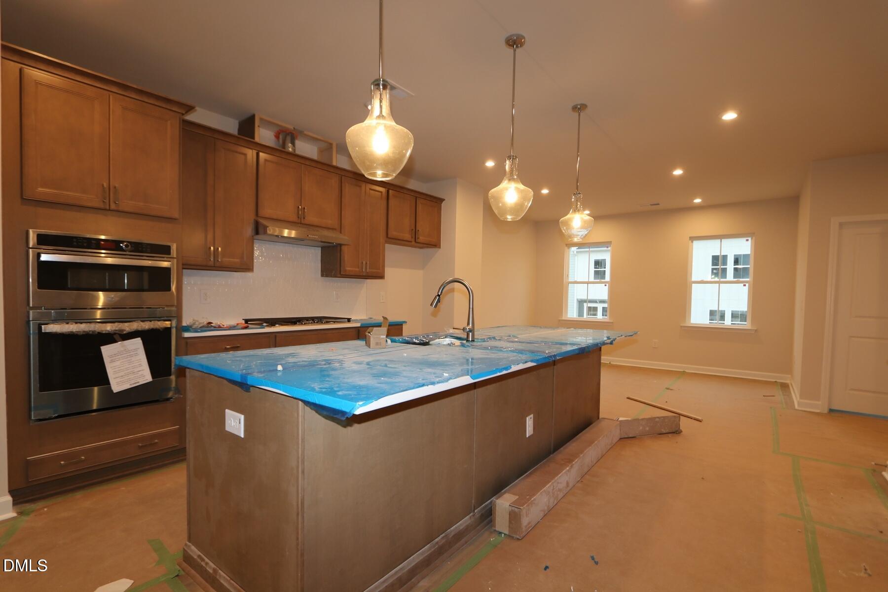 709 Callan View Avenue Property Photo 5