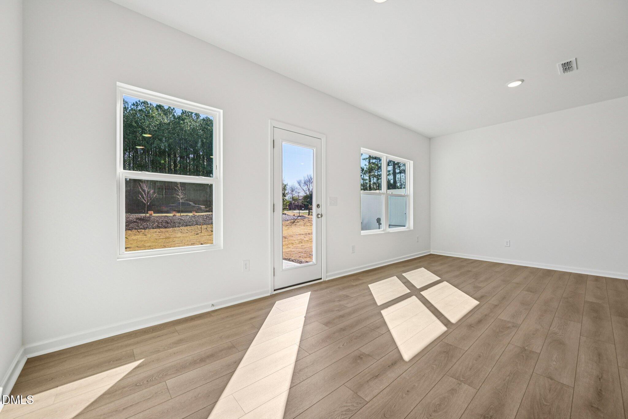 602 Rosy Court Property Photo 8