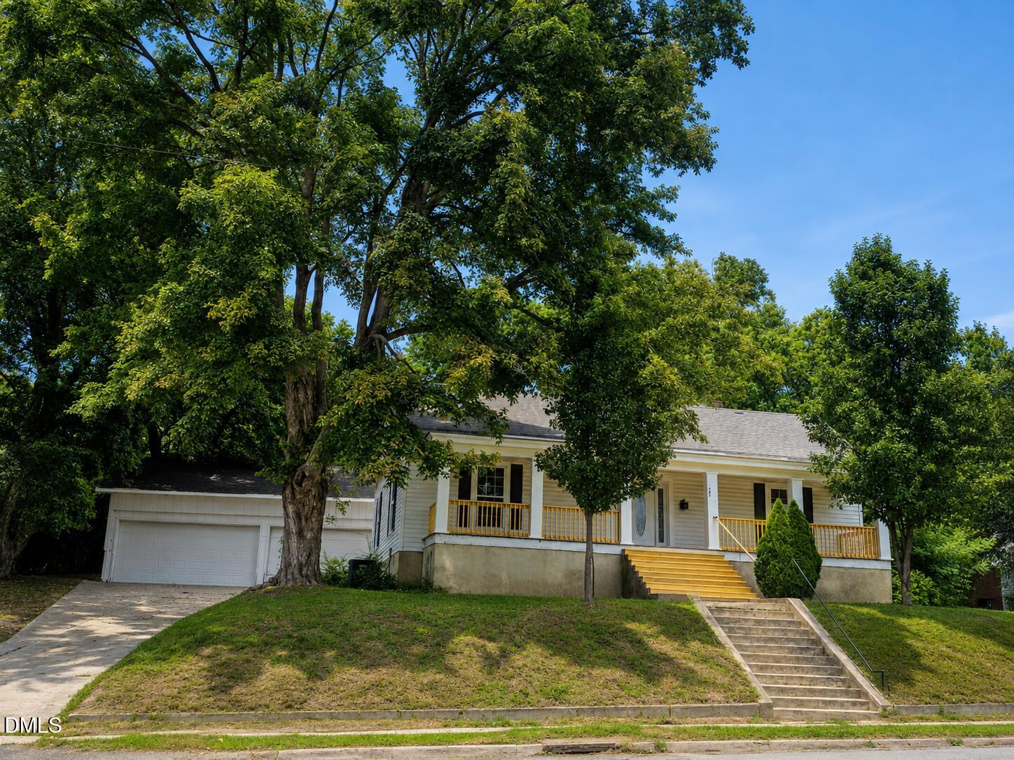 408 E Nash Street Property Photo 1
