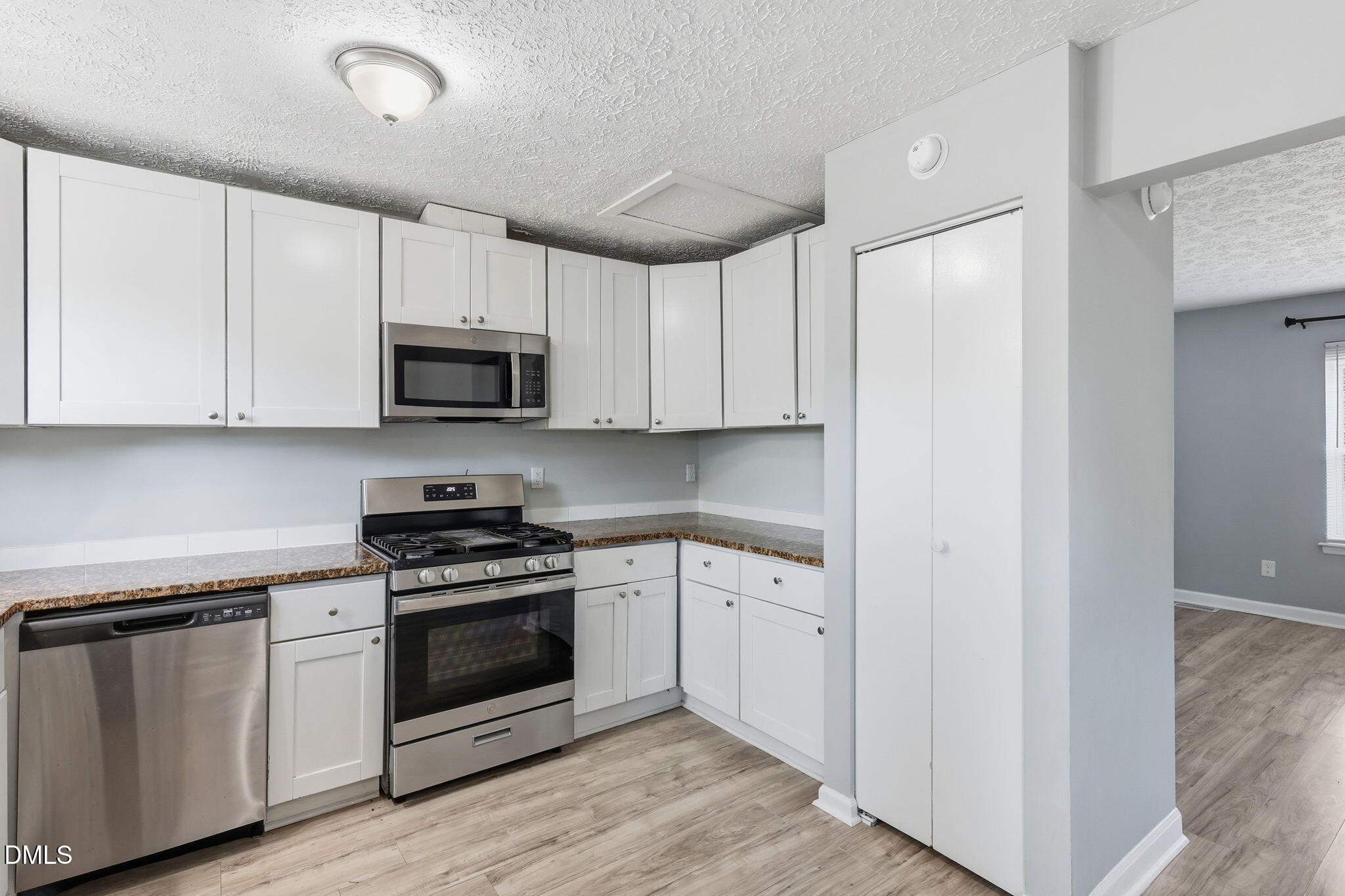 8213 Wynewood Court Property Photo 6