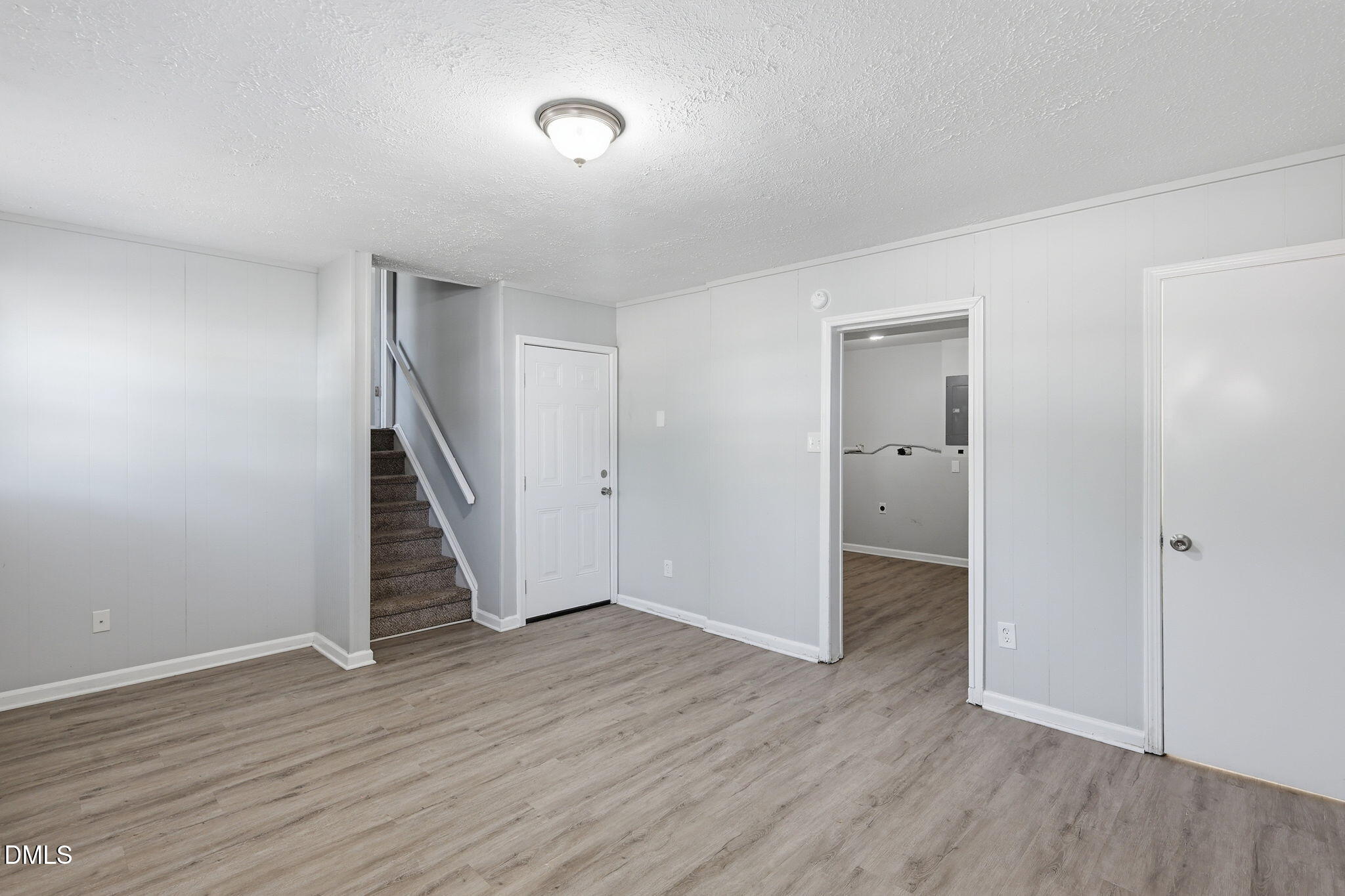 8213 Wynewood Court Property Photo 17