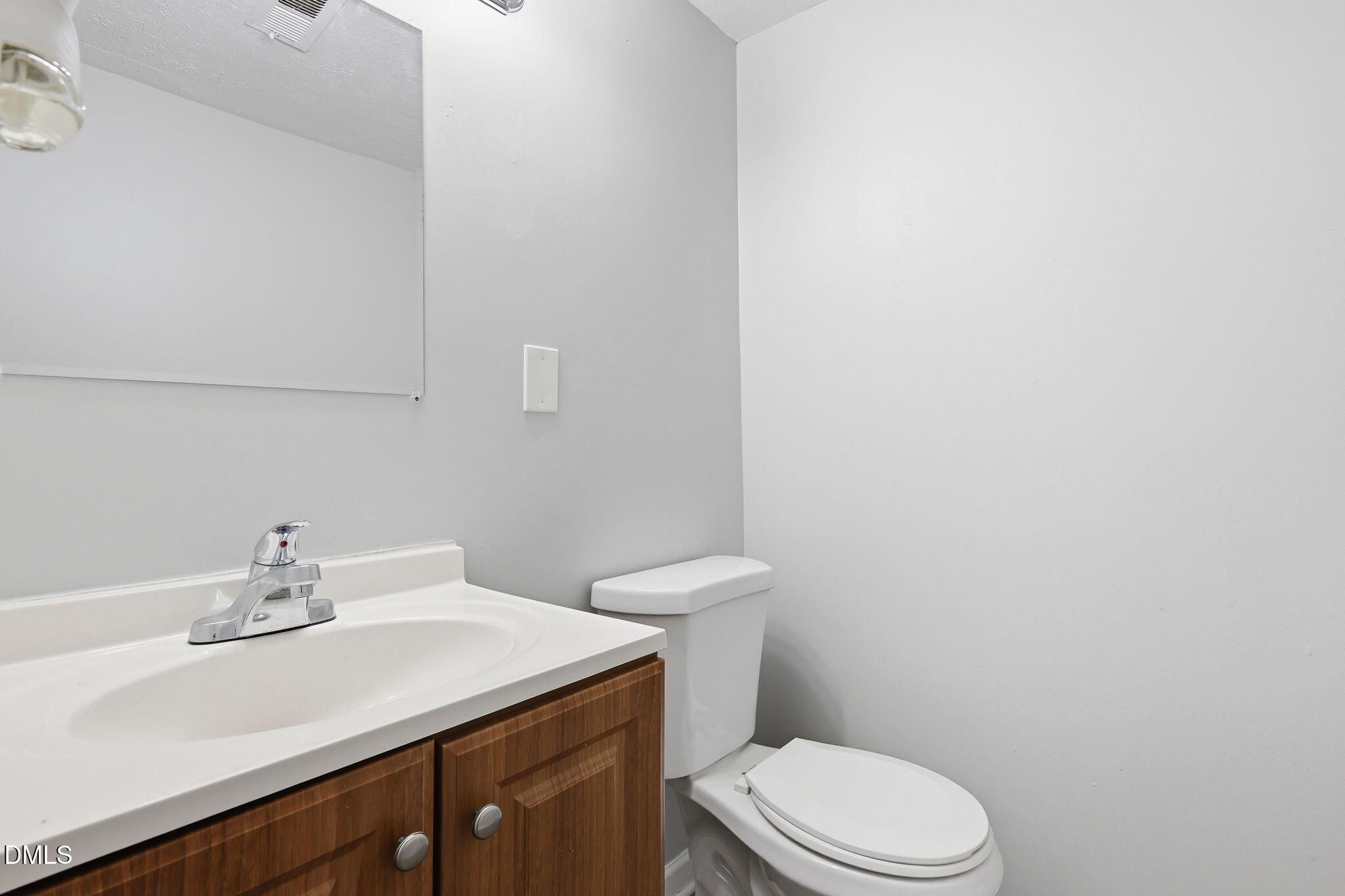 8213 Wynewood Court Property Photo 19
