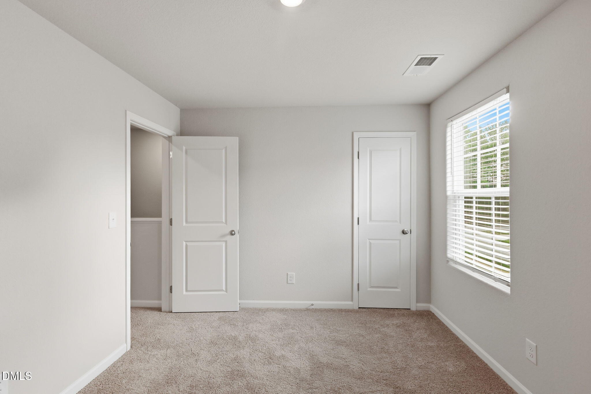 349 Taverners Lane Property Photo 18