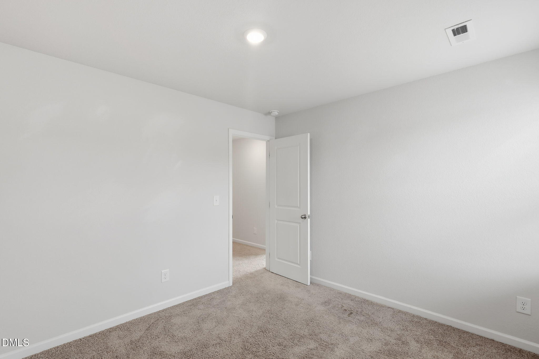 349 Taverners Lane Property Photo 23