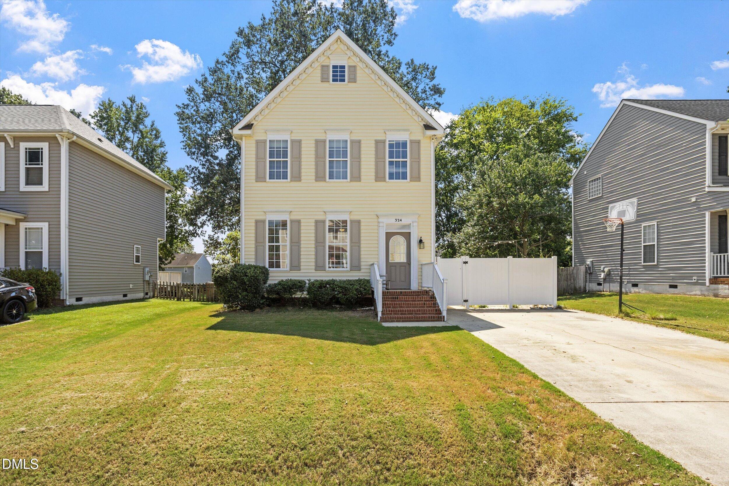 324 Mccarthy Drive Property Photo 1