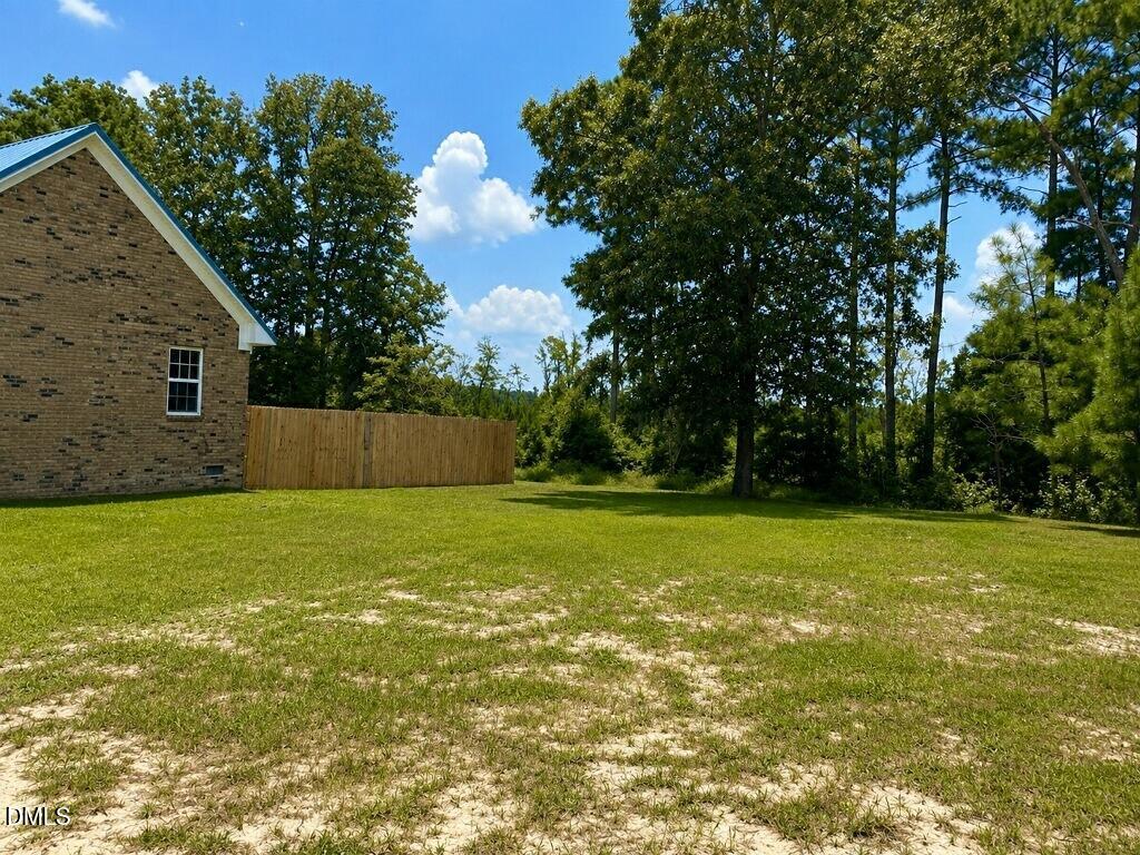390 Comanche Drive Property Photo 3