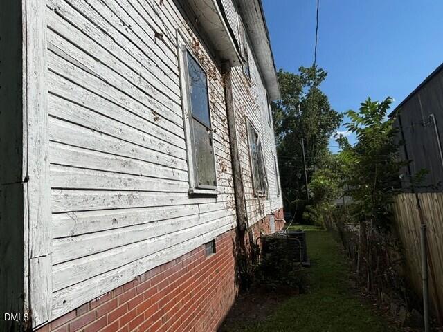 115 E Umstead Street E Property Photo 4