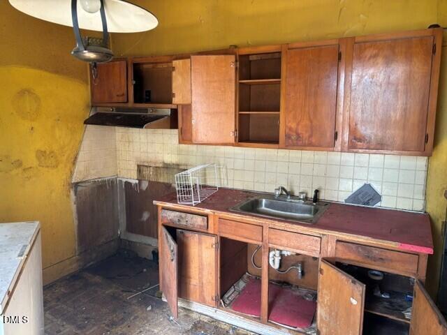 115 E Umstead Street E Property Photo 7