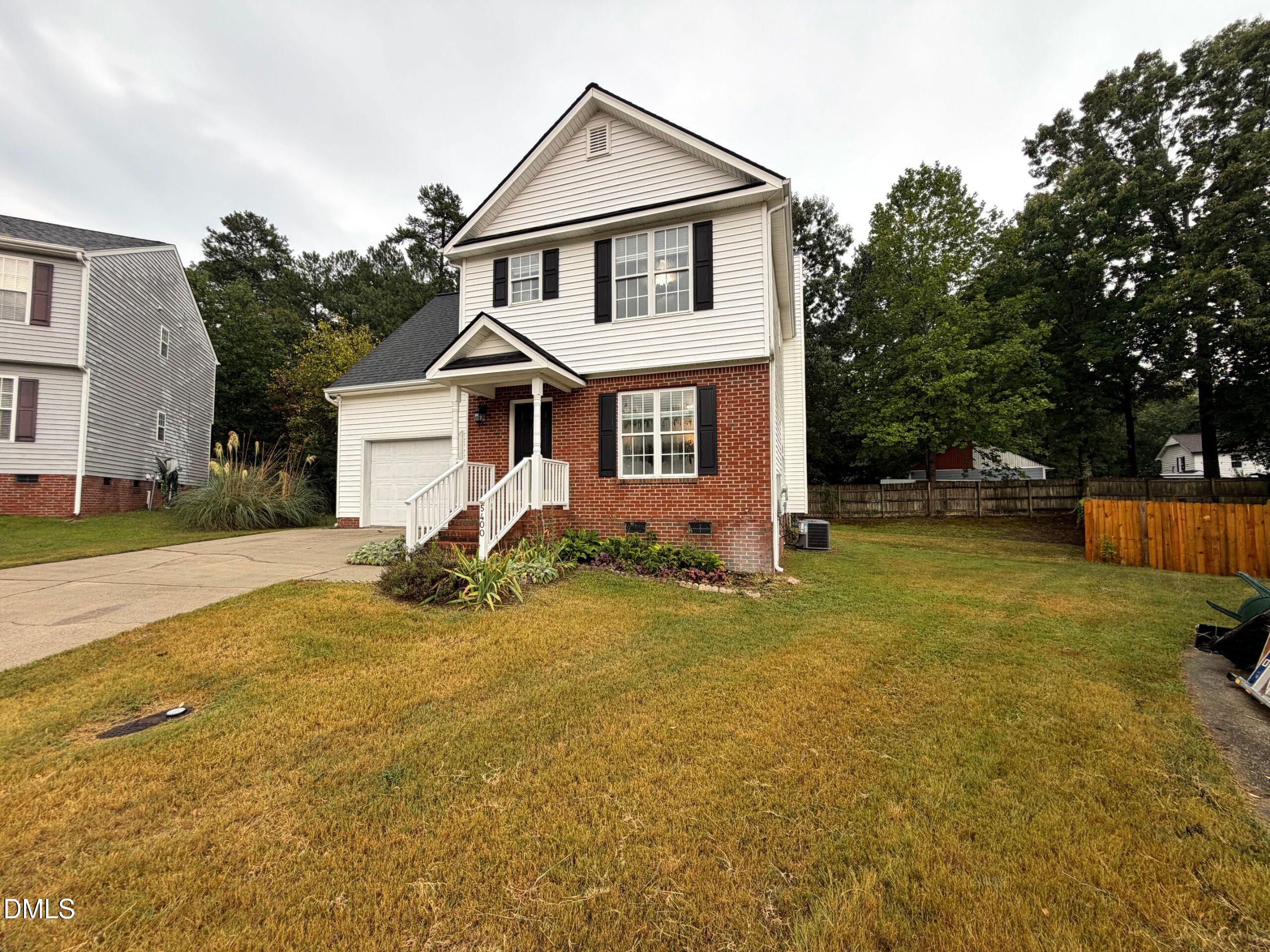 5400 Tanglewood Pine Lane Property Photo 1