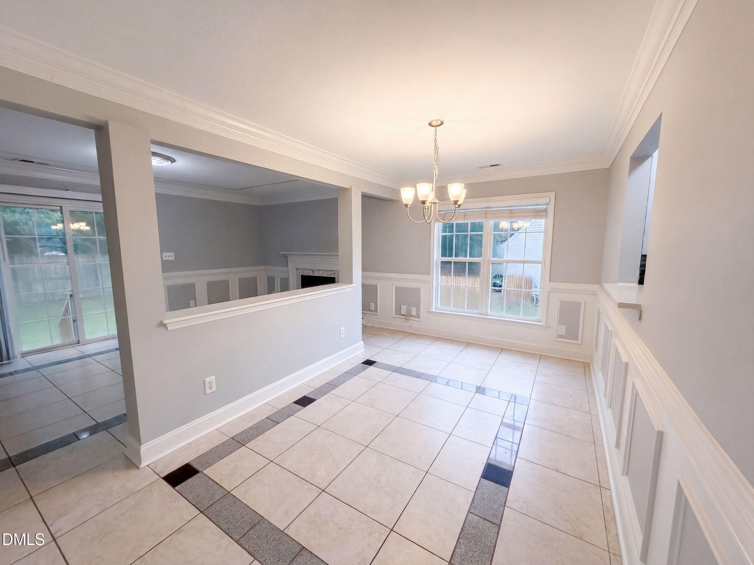 5400 Tanglewood Pine Lane Property Photo 6