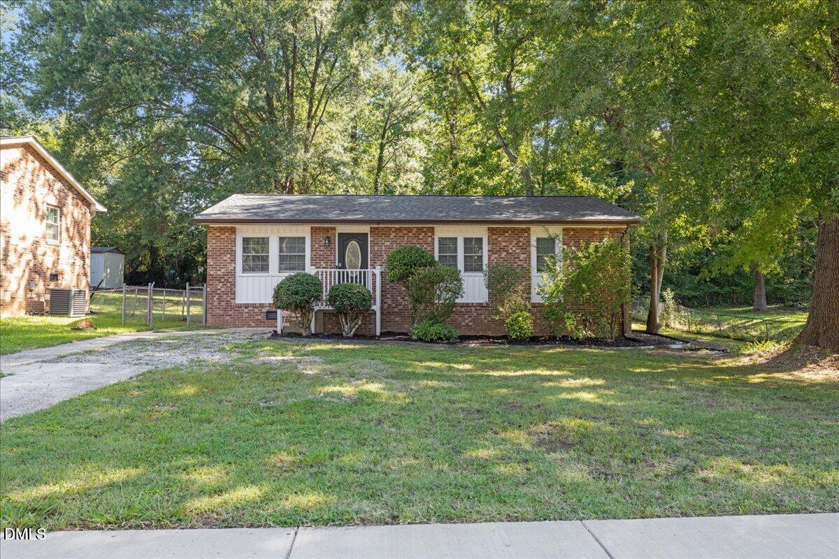 817 Waring Street Property Photo 4