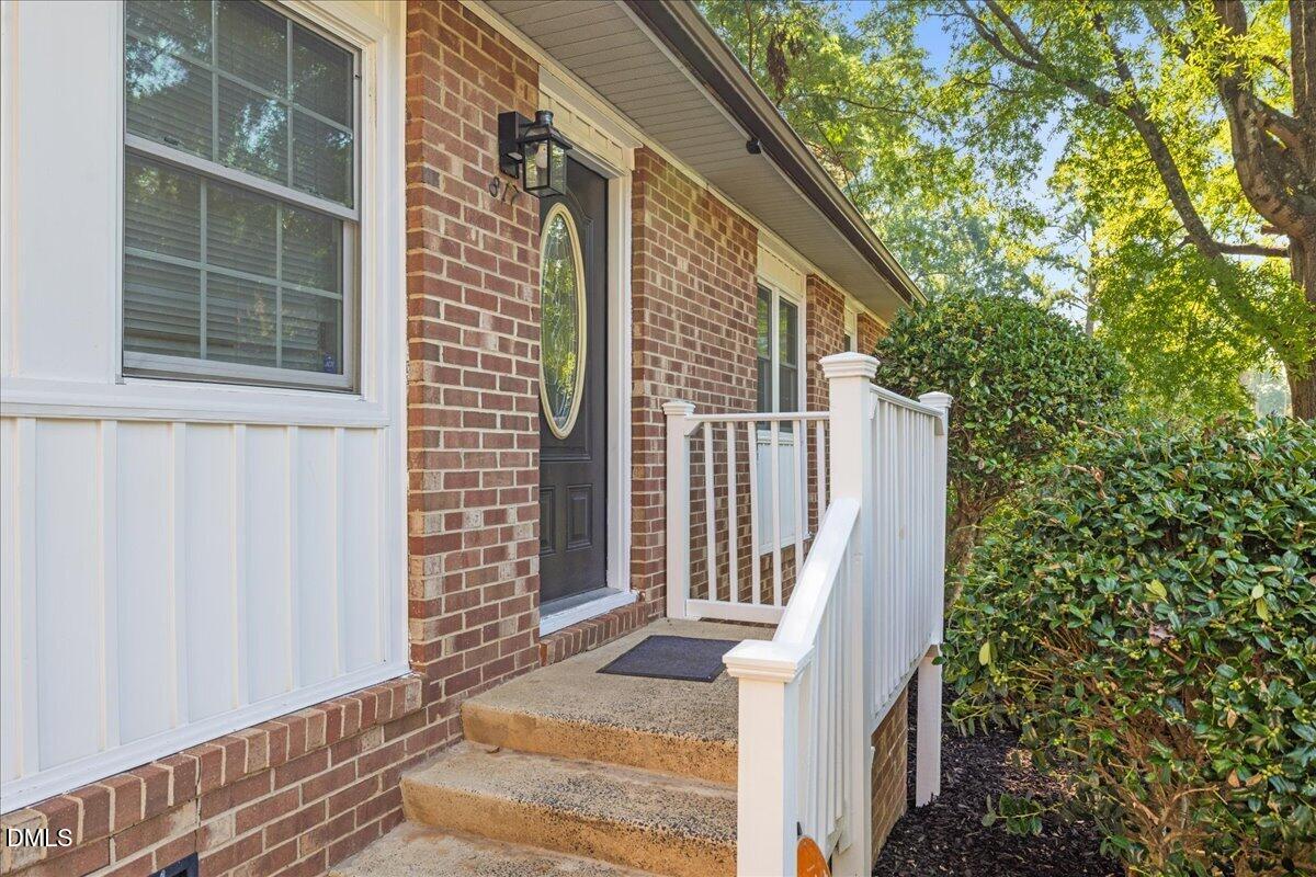 817 Waring Street Property Photo 8