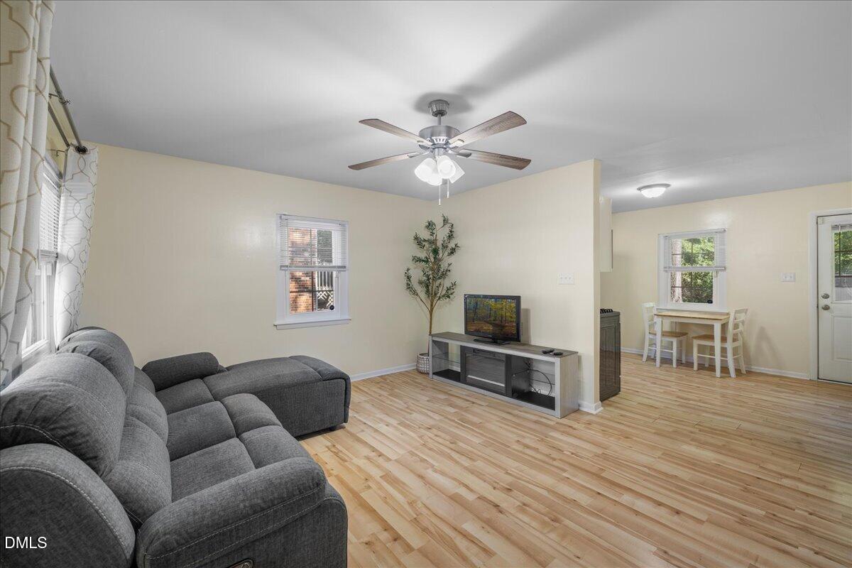 817 Waring Street Property Photo 9