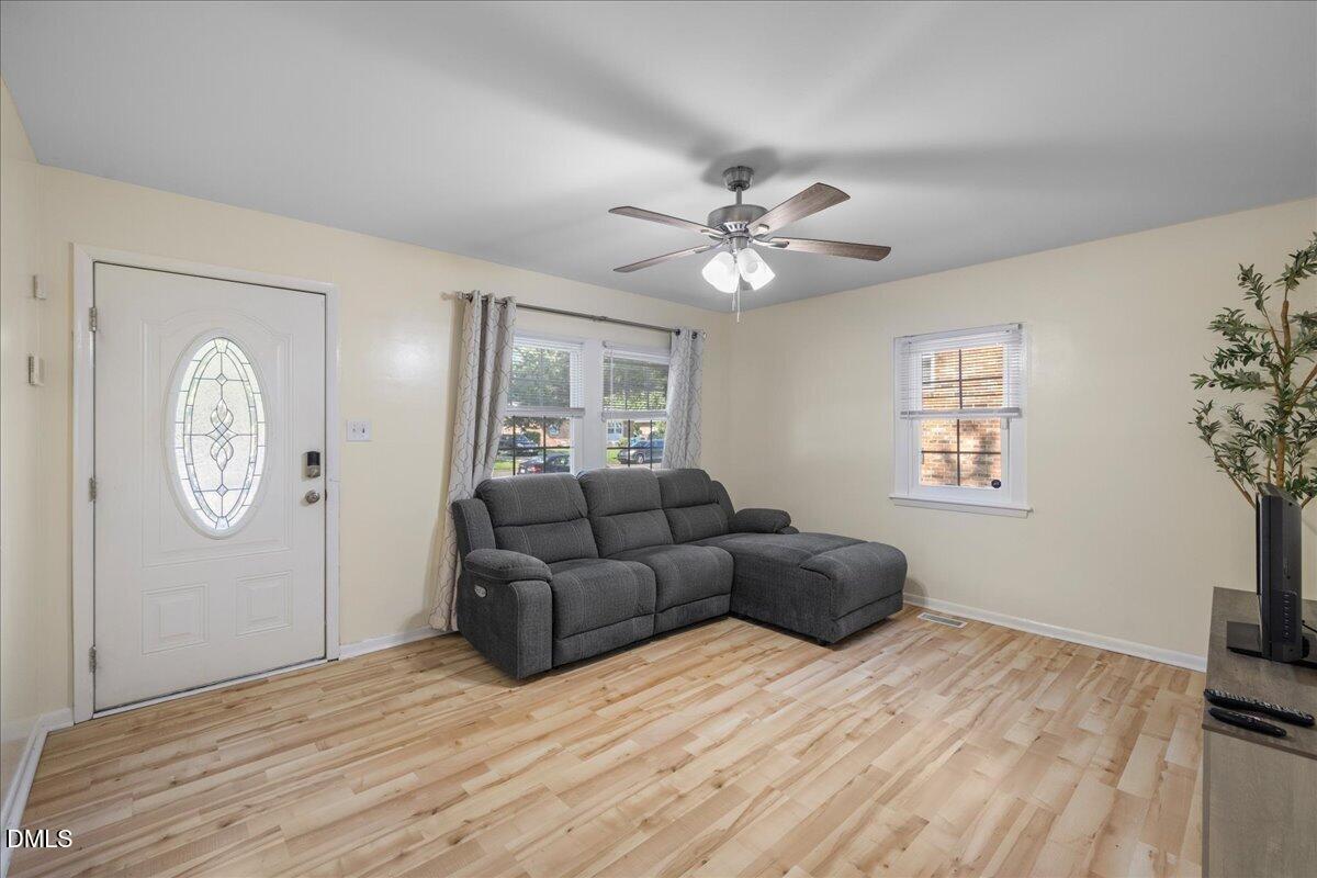 817 Waring Street Property Photo 10