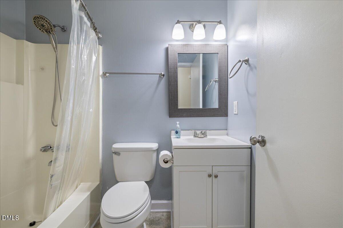 817 Waring Street Property Photo 22