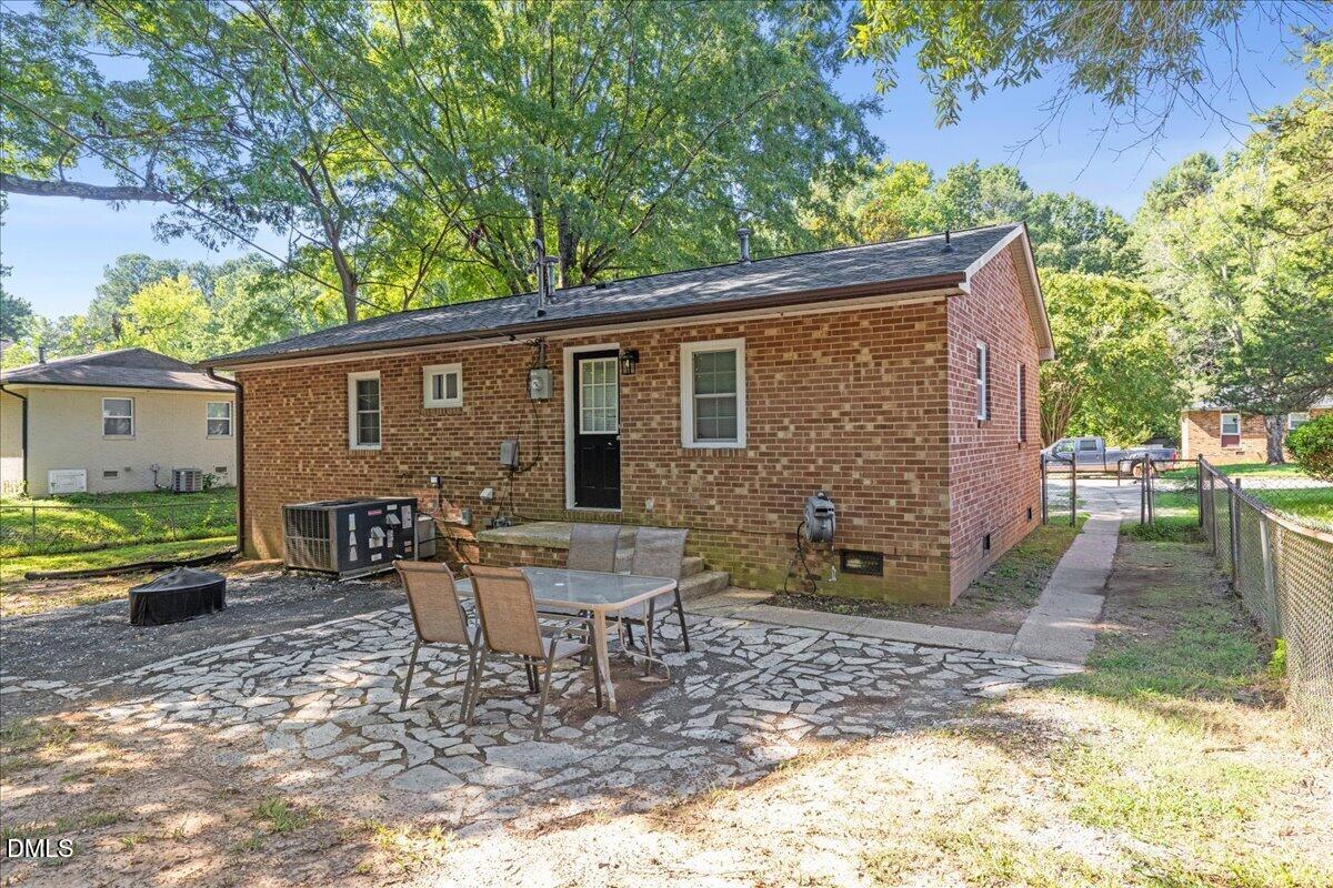 817 Waring Street Property Photo 31
