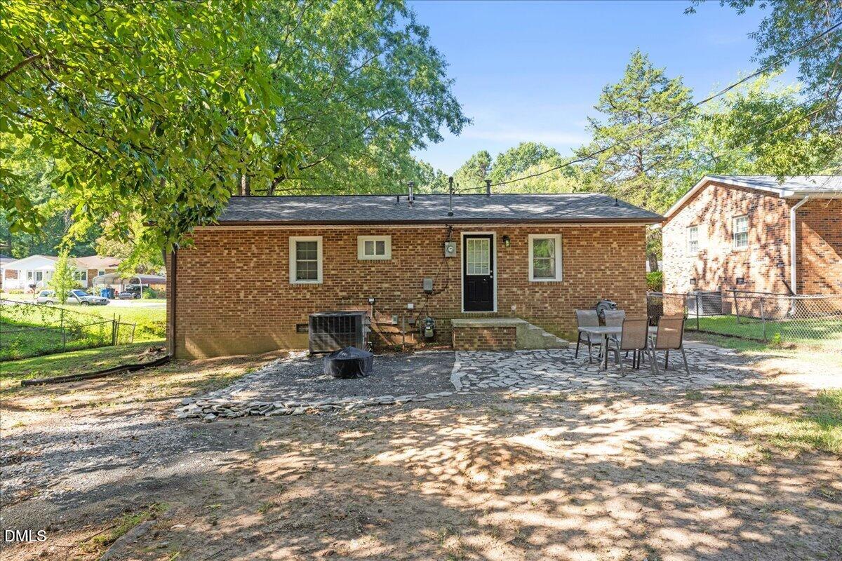 817 Waring Street Property Photo 32
