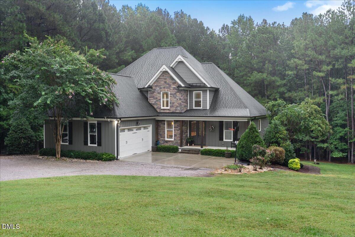 4002 Stoneway Court Property Photo 3
