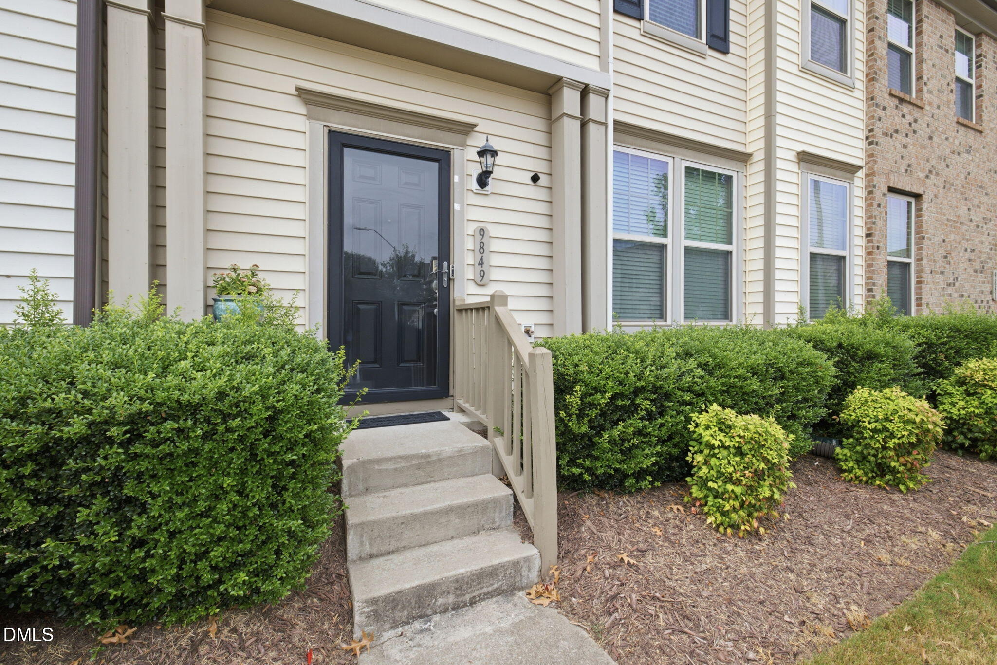 9849 Sweet Basil Drive Property Photo 4