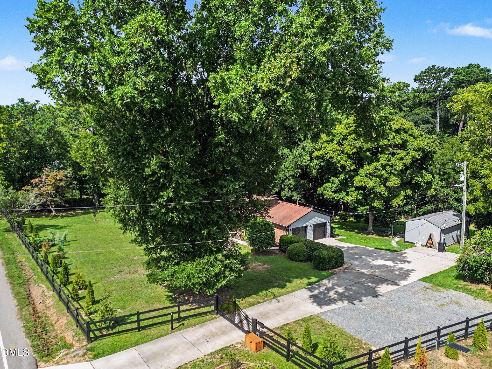 5932 Johnson Pond Road Property Photo 1