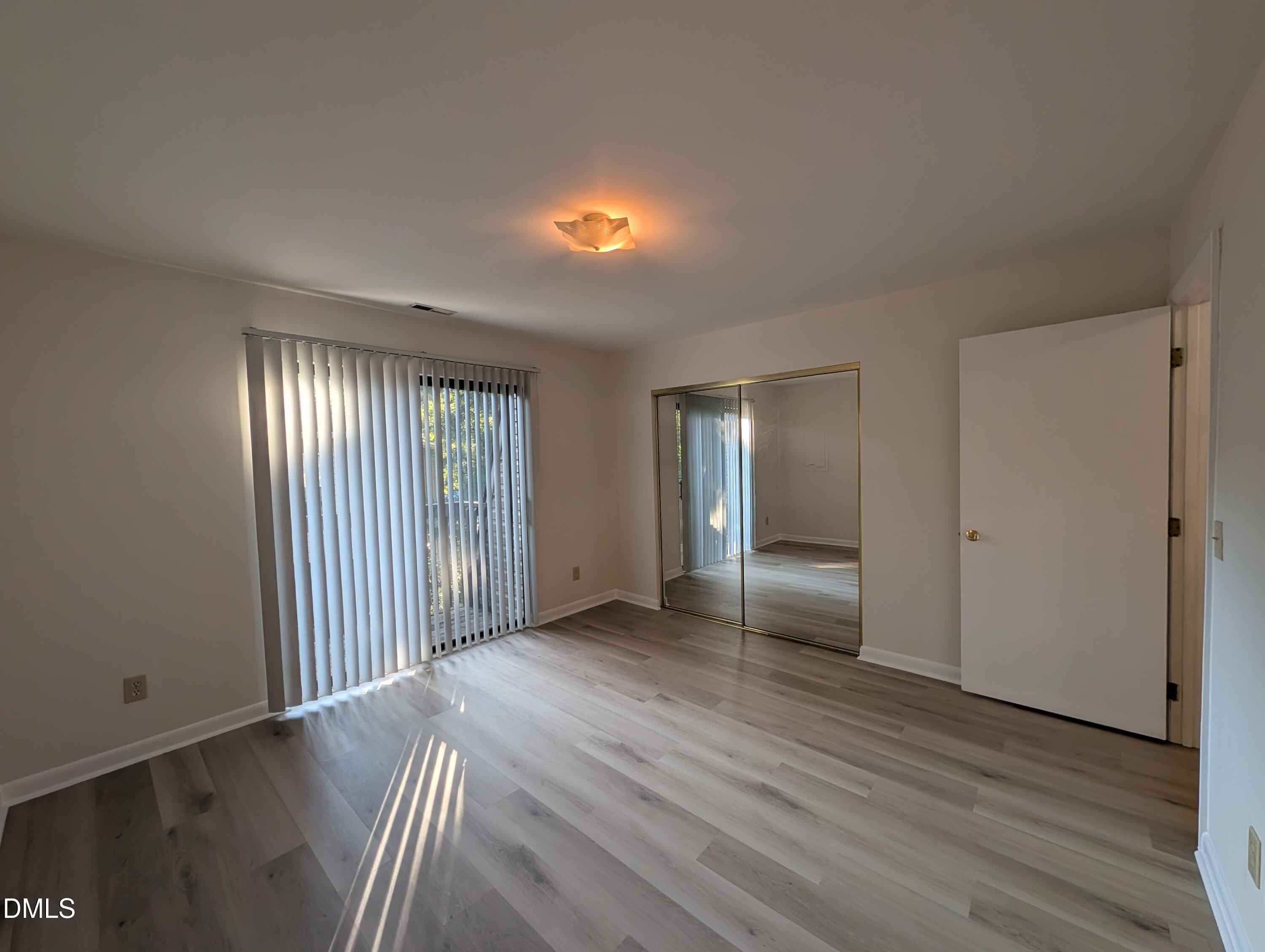 386 Summerwalk Circle Property Photo 6