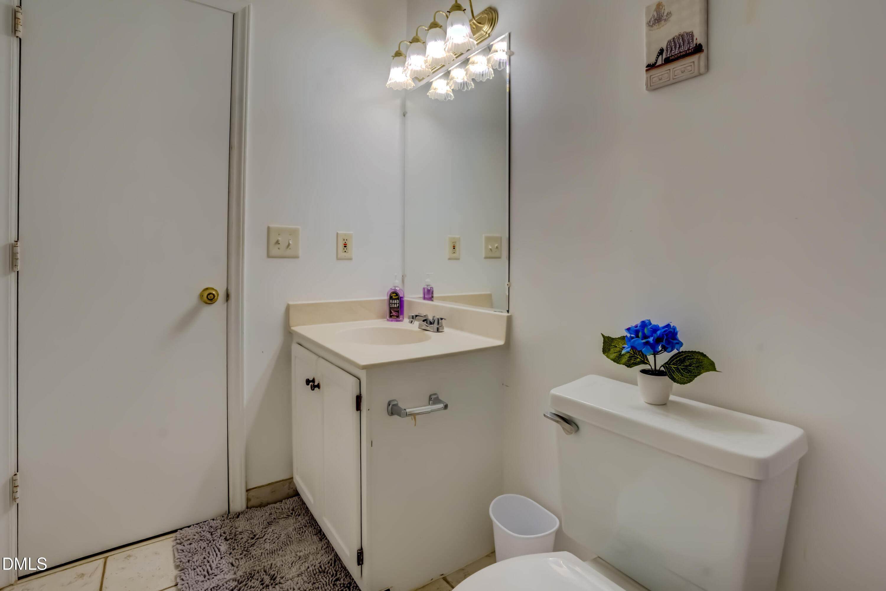 618 Applecross Drive Property Photo 9