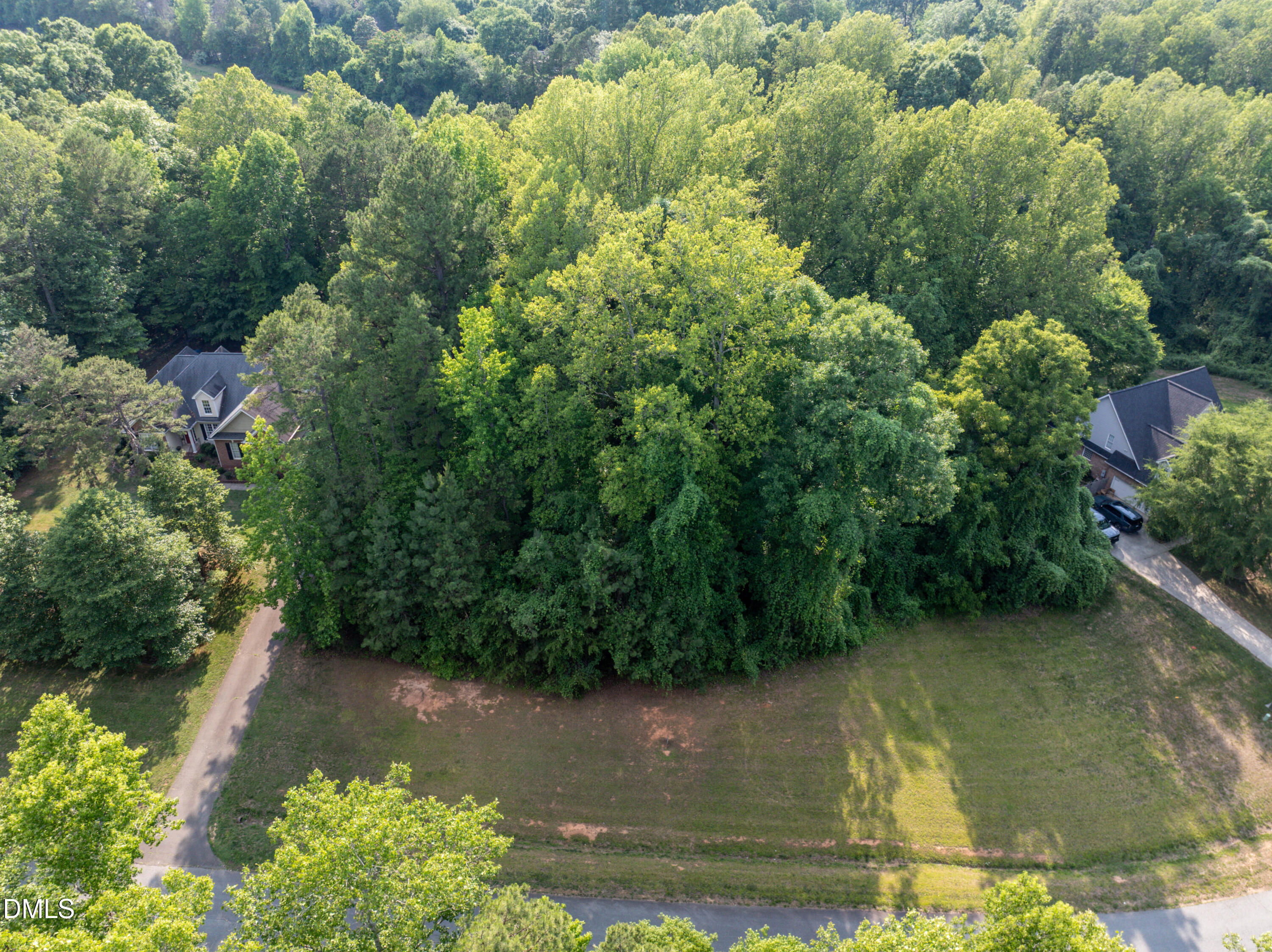 100 River Bend Drive Property Photo 2