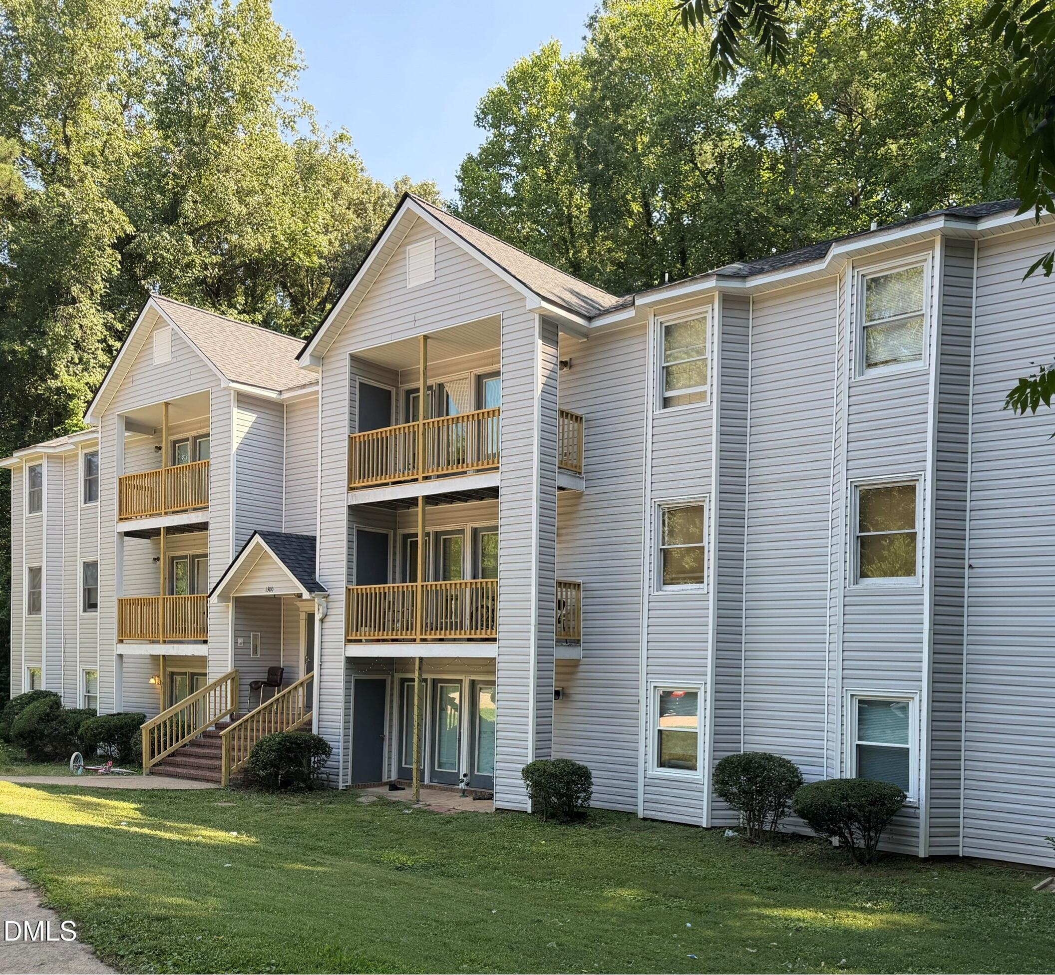 1300 Park Glen Drive 201 Property Photo 1
