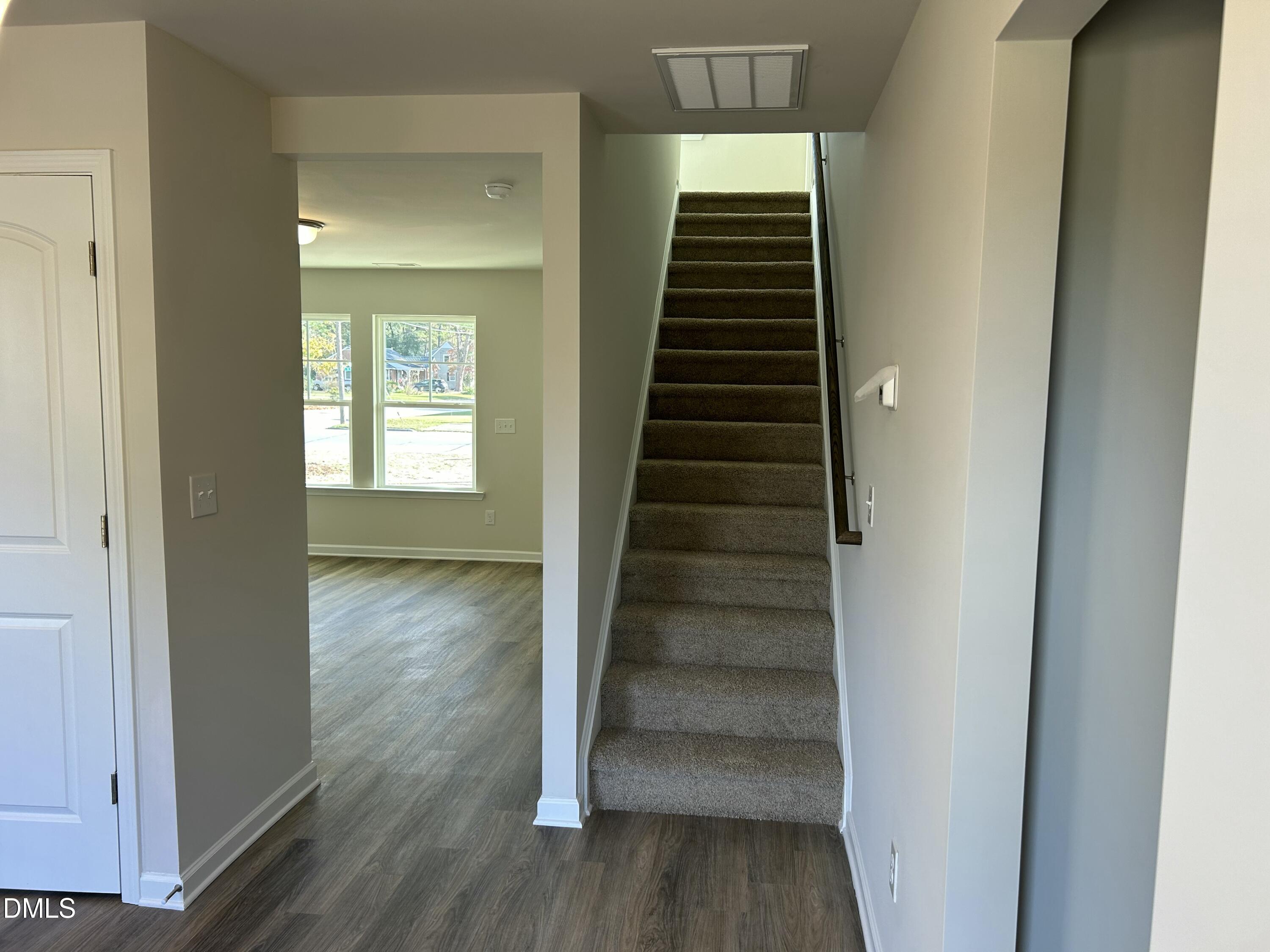 197 Slatestone Road Property Photo 4