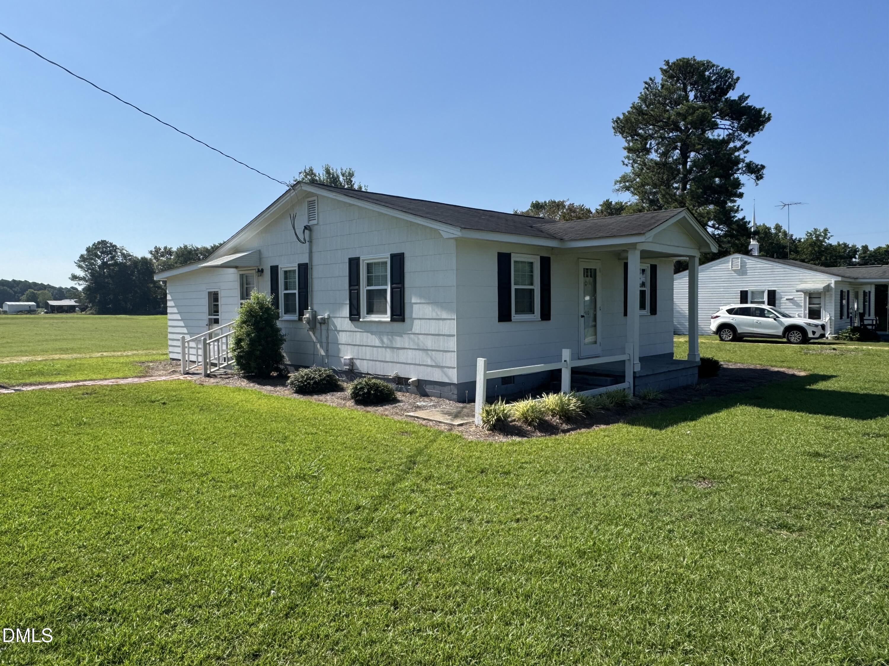 1410 Jonesboro Road Property Photo 1