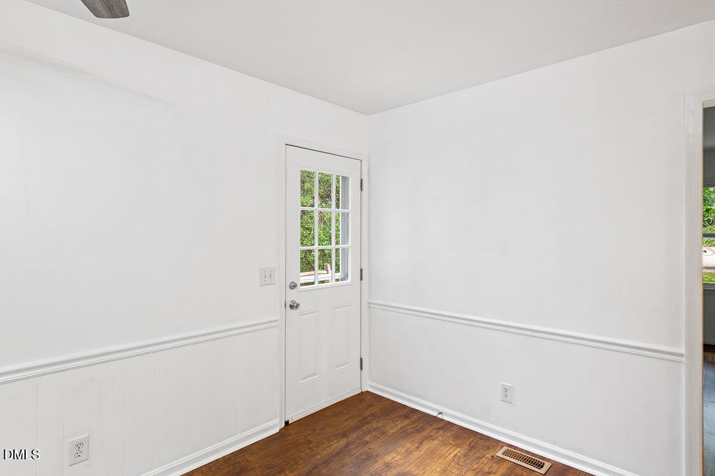 7713 Longstreet Drive Property Photo 9