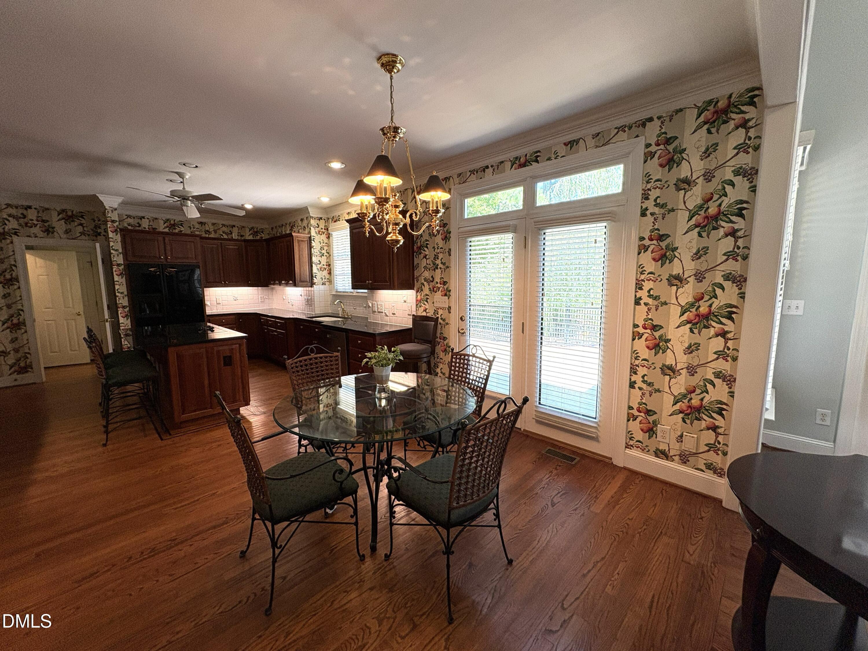 306 Lakeside Circle Property Photo 9