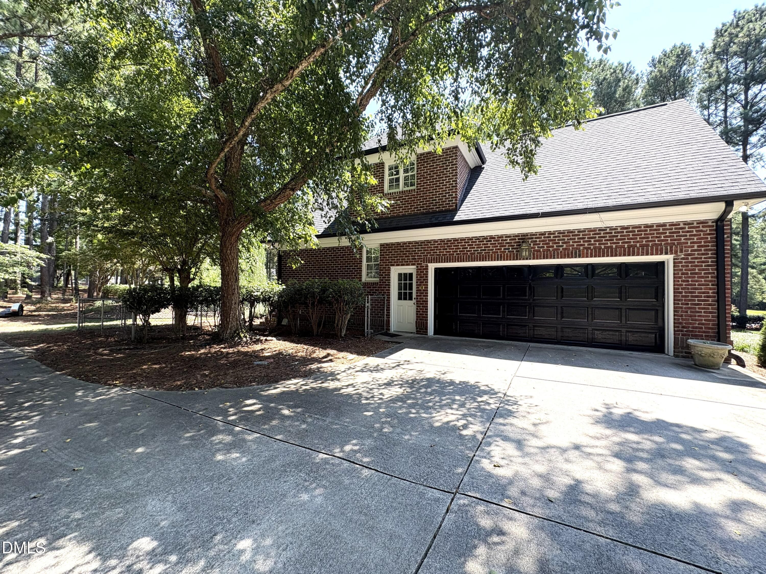 306 Lakeside Circle Property Photo 32