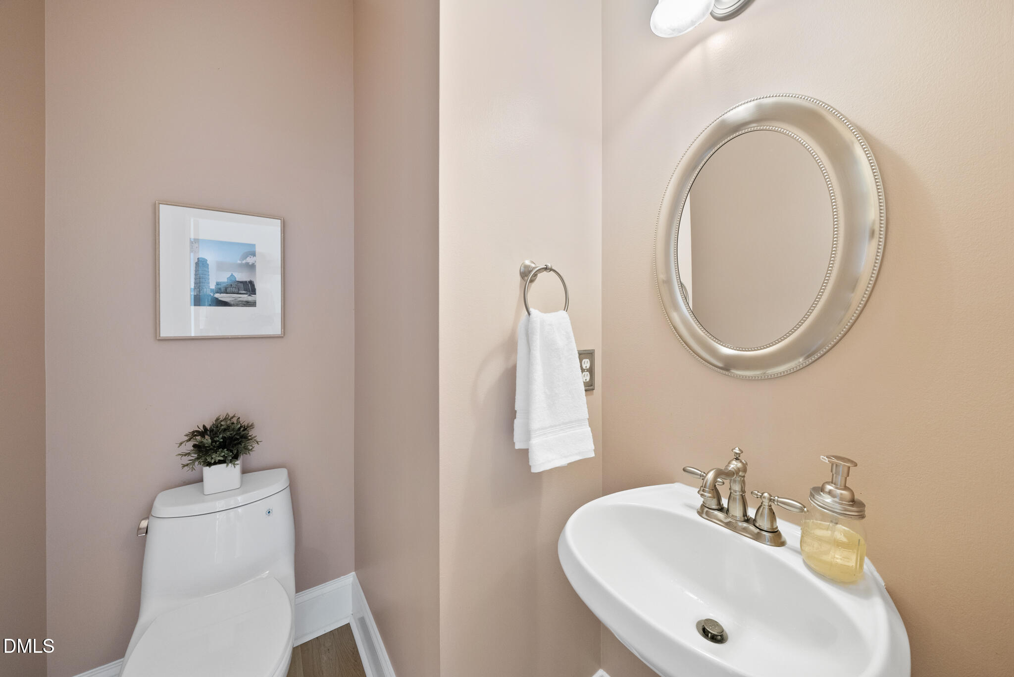 5609 Cary Glen Boulevard Property Photo 20