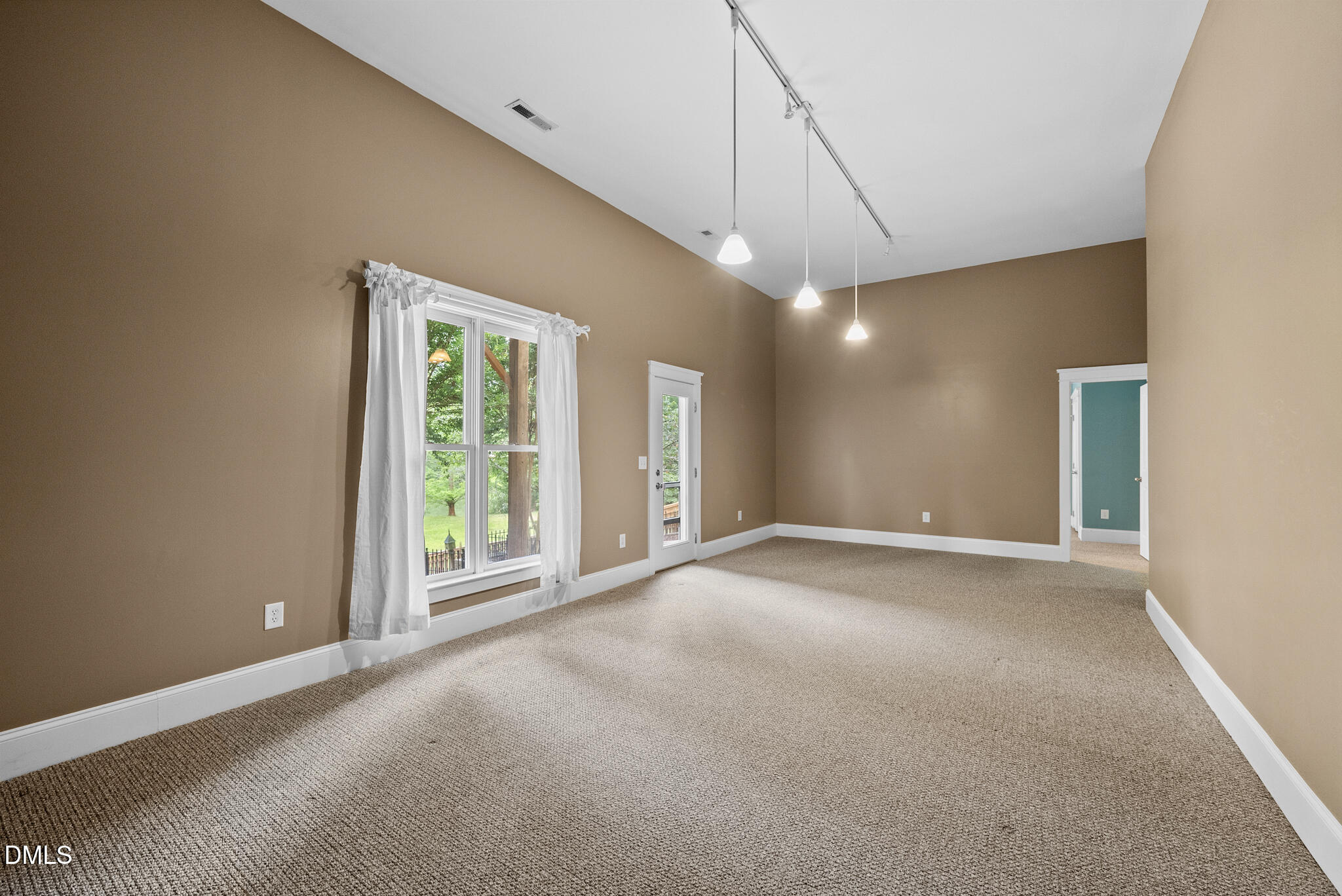 5609 Cary Glen Boulevard Property Photo 42