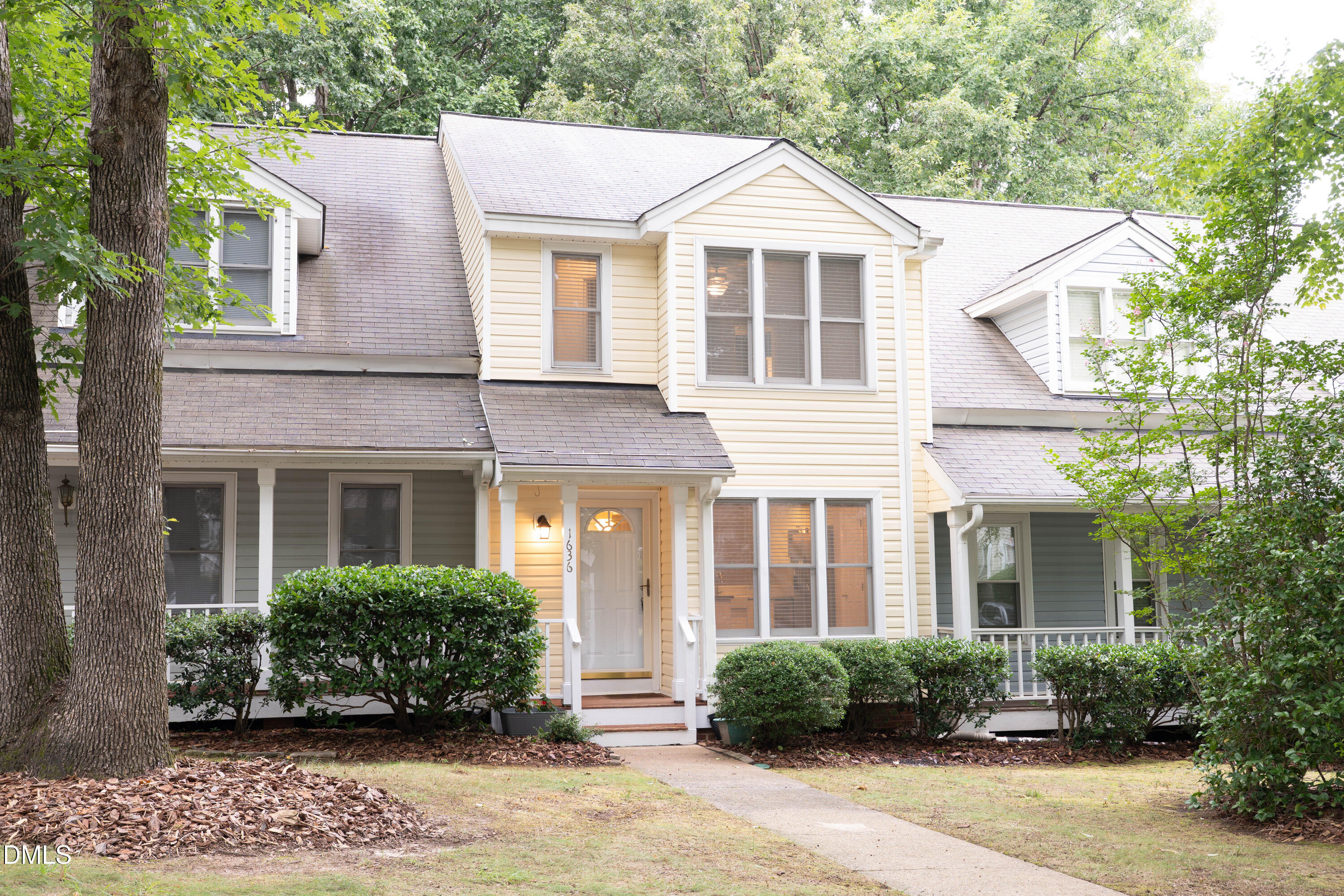 1636 Claiborne Court Property Photo 1