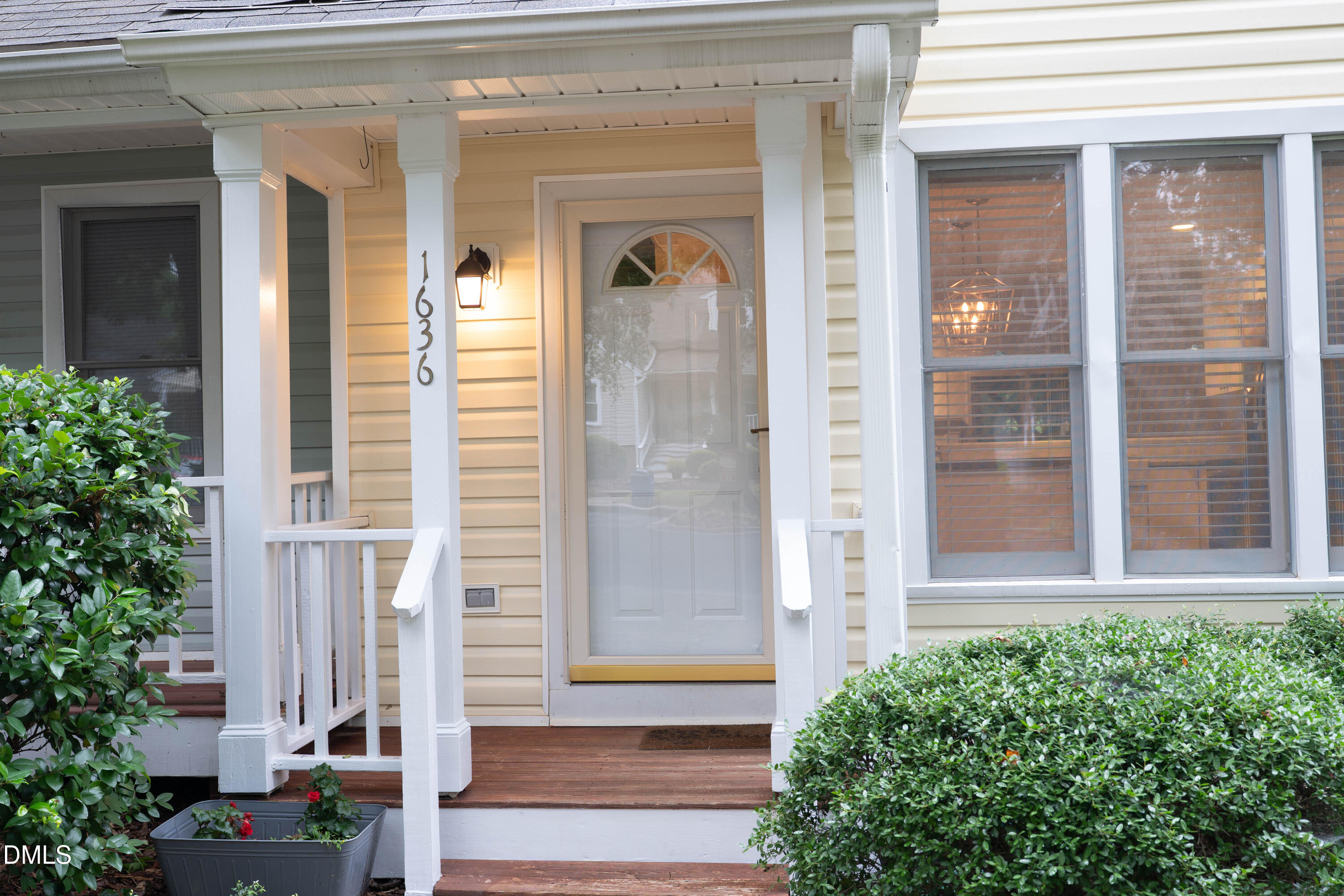 1636 Claiborne Court Property Photo 2