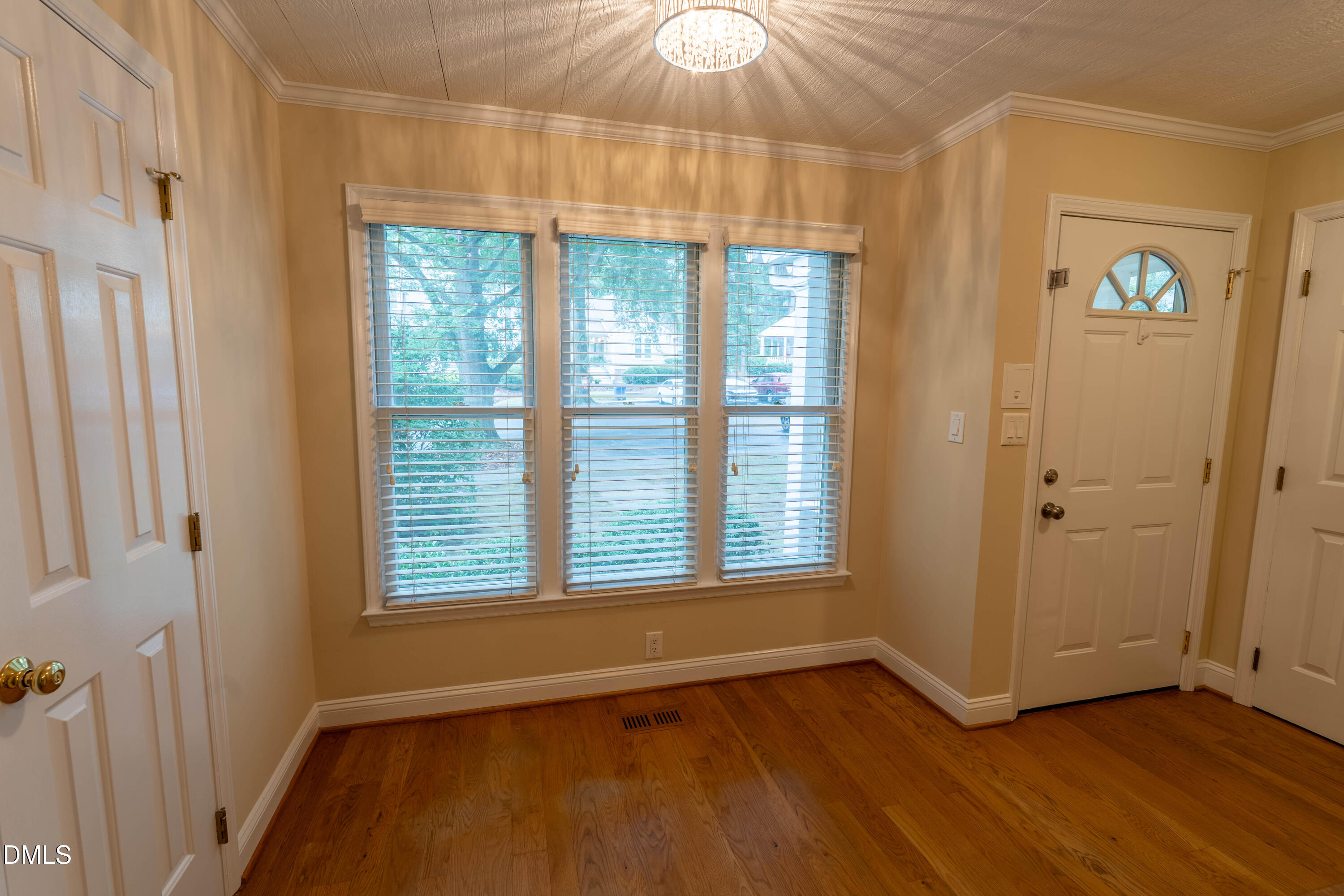 1636 Claiborne Court Property Photo 5