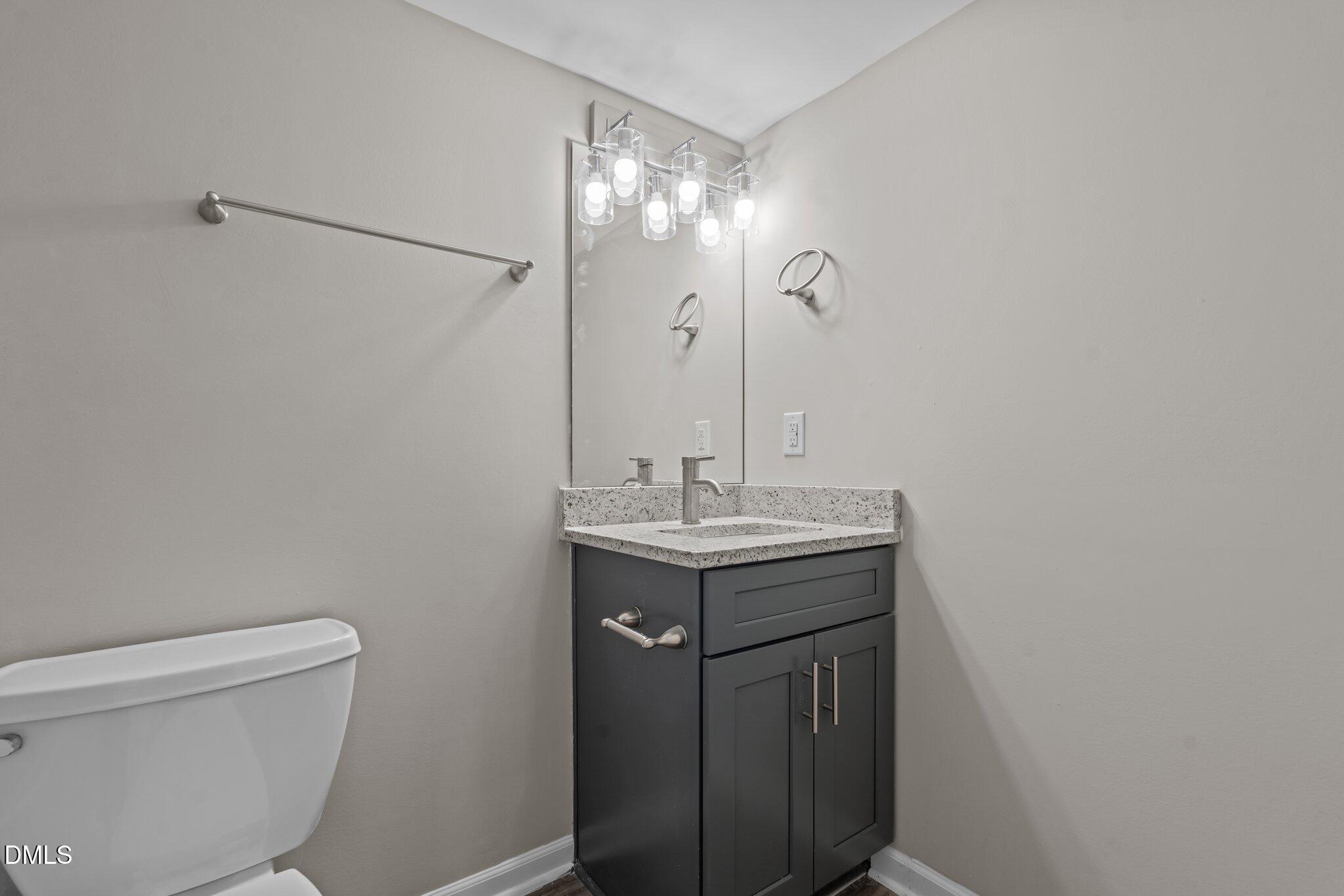 1302 King Street D Property Photo 6