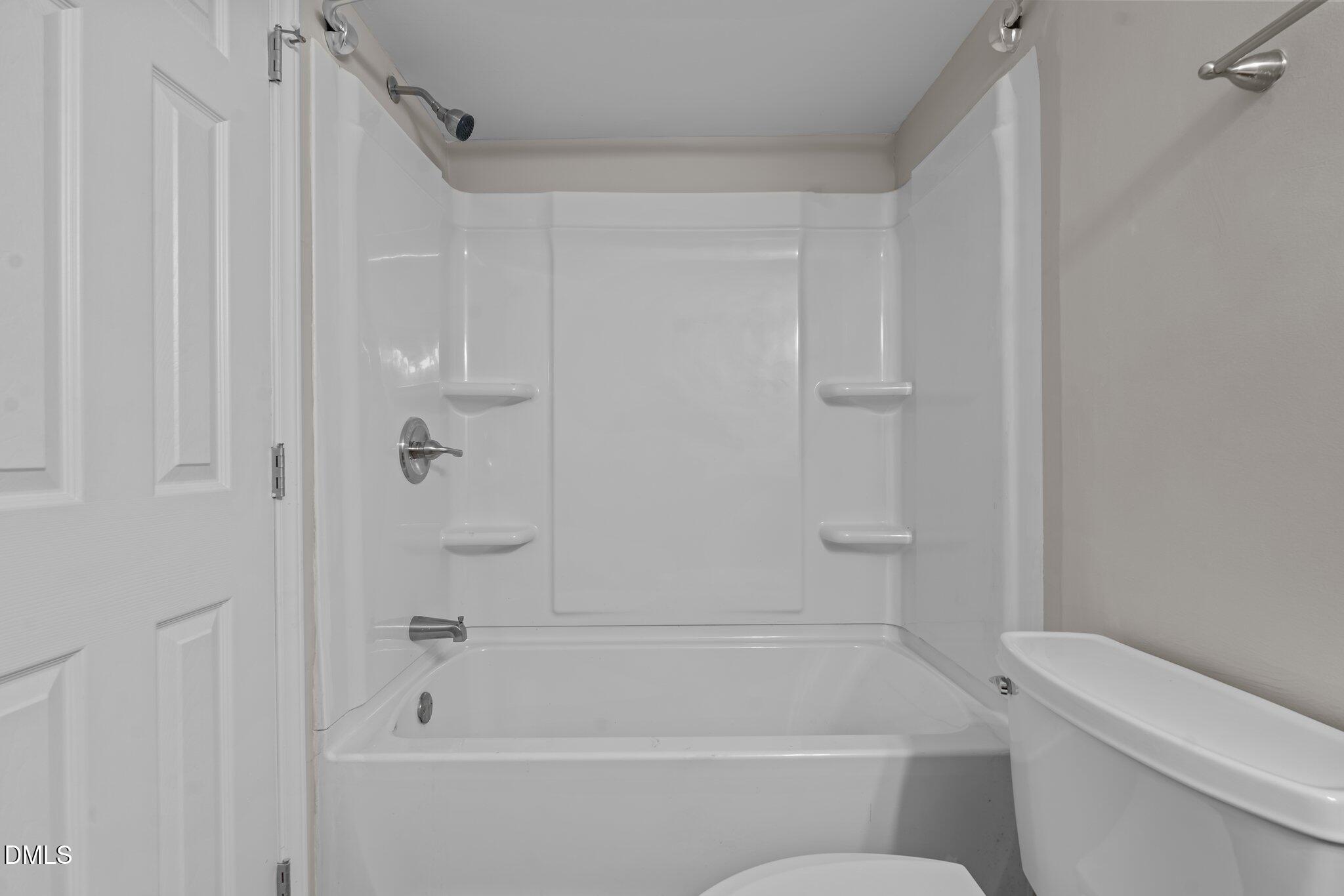 1302 King Street D Property Photo 7