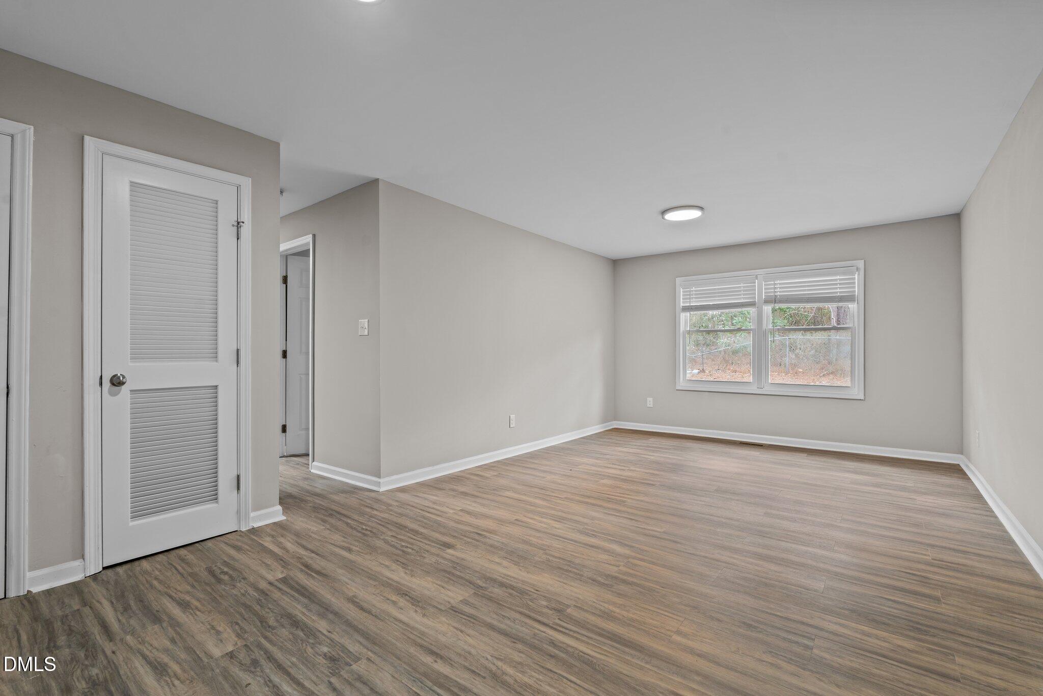 1302 King Street D Property Photo 8