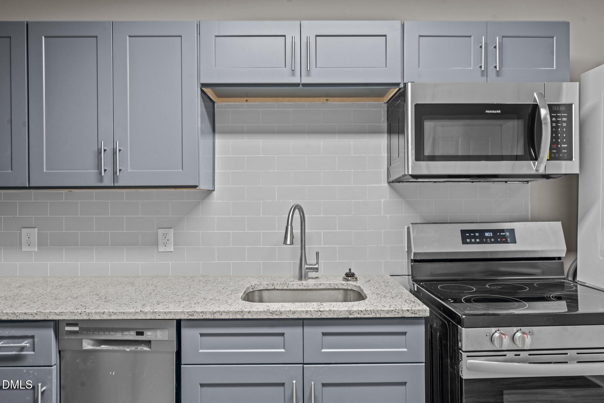 1302 King Street D Property Photo 13
