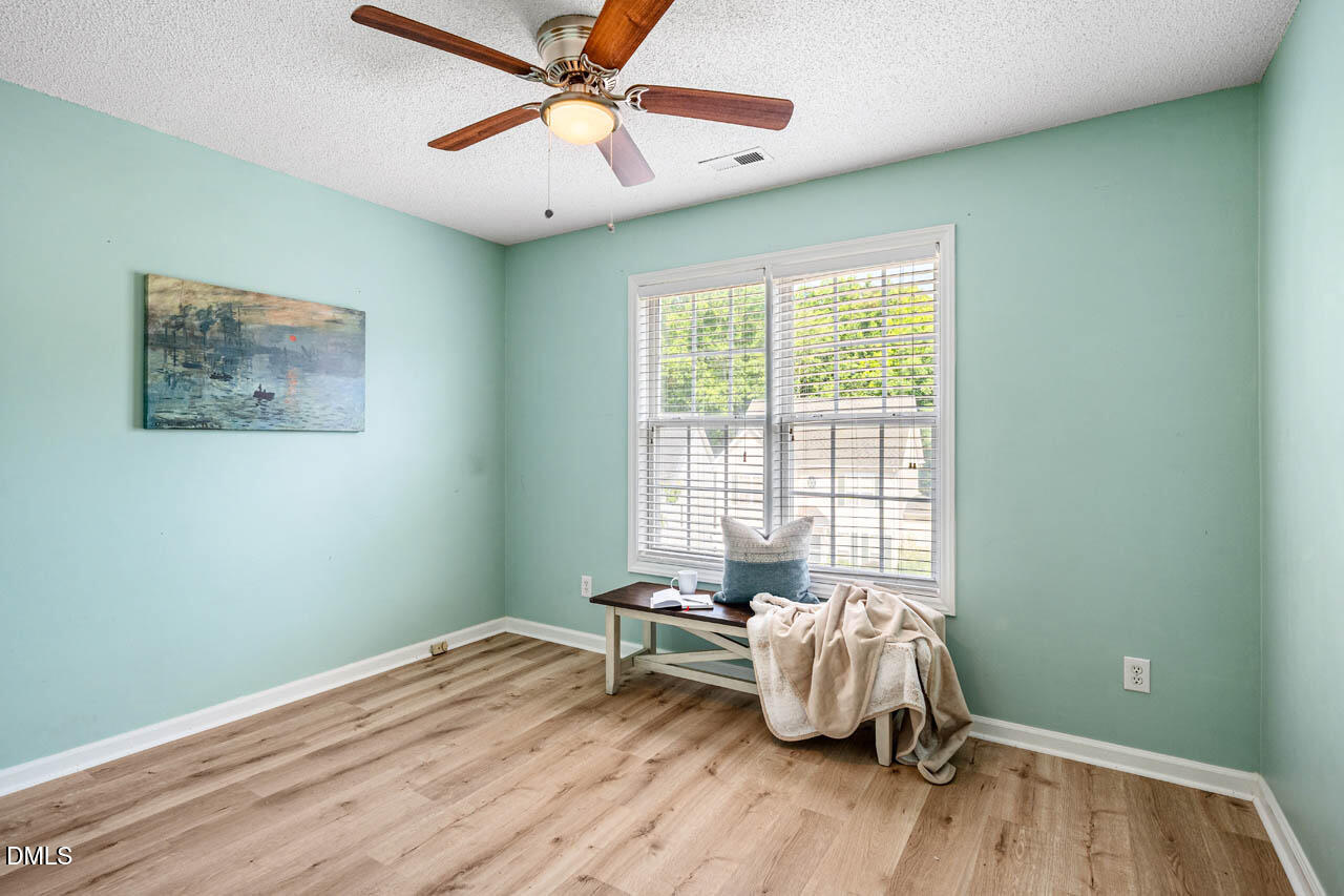 1403 Big Leaf Loop Property Photo 21