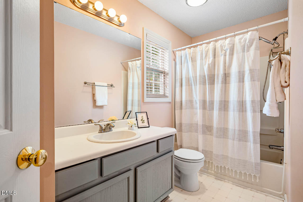 1403 Big Leaf Loop Property Photo 22