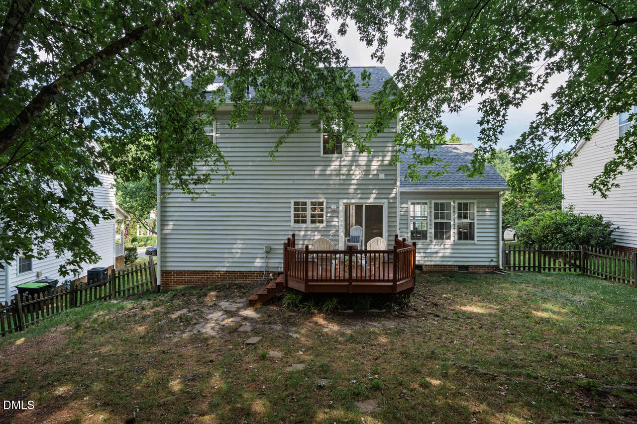 1403 Big Leaf Loop Property Photo 26