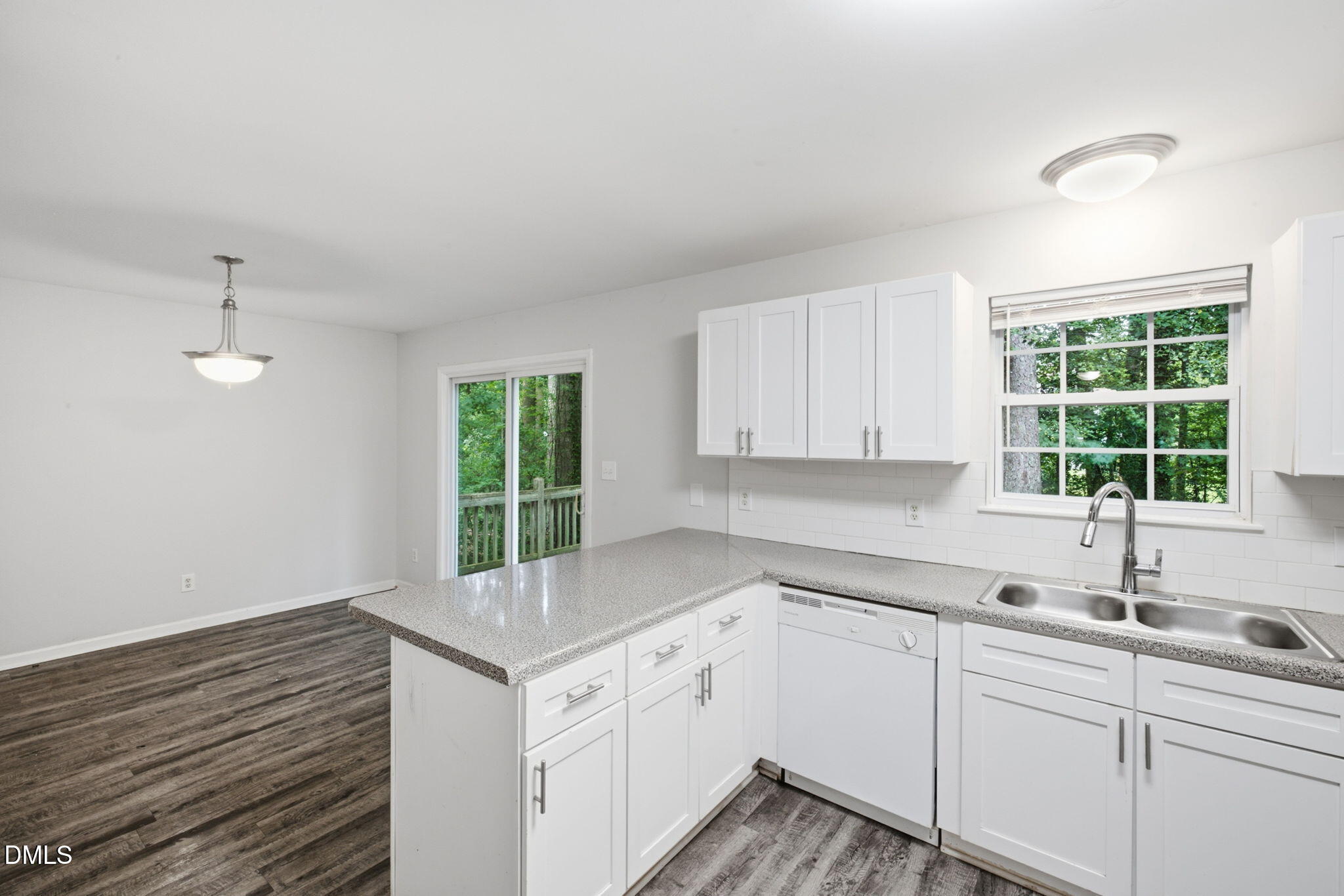1109 Timber Drive Property Photo 11